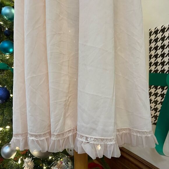 Vintage 1940s Dora Gottlieb Liquid Satin Lace Trim Pink Nightgown - Picture 7 of 9